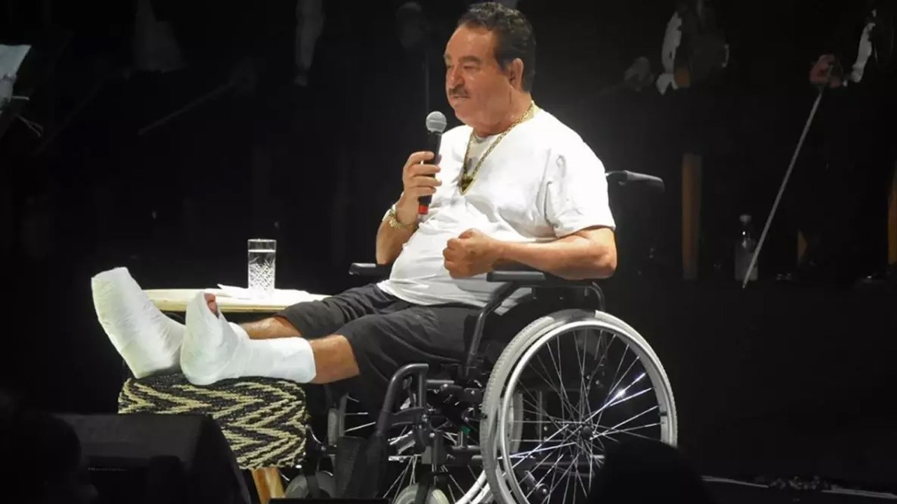 İbrahim Tatlıses’ten kötü haber! “Dualarınızı eksik etmeyin