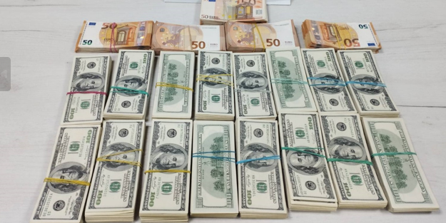 İç çamaşır ve çantalara gizlenen 171 bin 200 dolar sınırda yakalandı