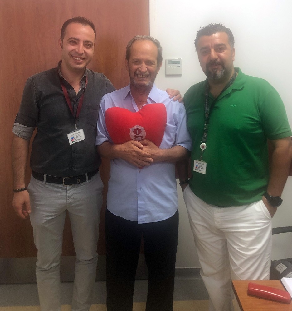 İç organları ters ve kalbi sağ tarafta olan hastaya bypass 