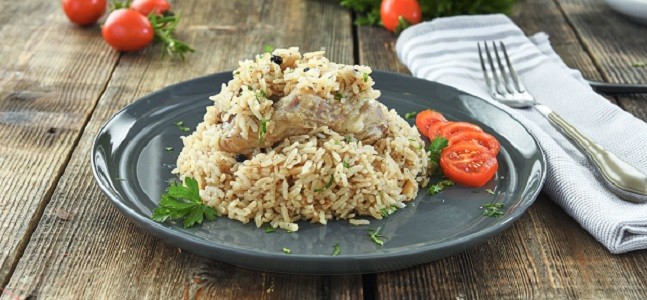 İç pilavlı incik nasıl yapılır? İç pilavlı tavuk tarifi