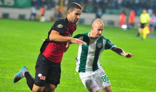 İç sahada Es Es, genelde Bursa!