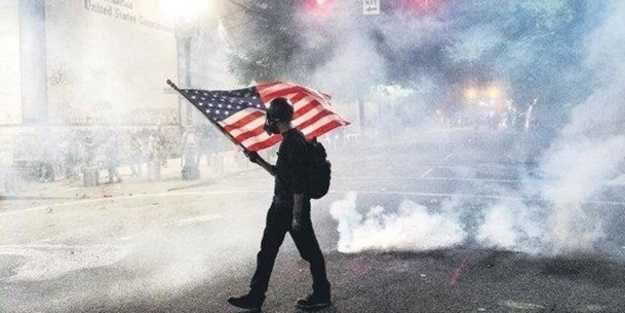 ABD'de çeteler polise karşı birleşti