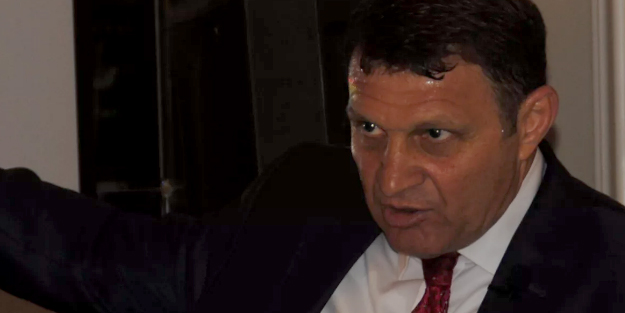 İçeride FETÖ’cüyle kalan Türker Ertürk dışarıda PKK sempatizanına koştu