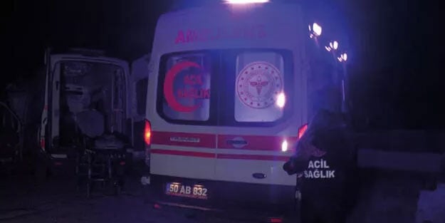 İçerisinde hasta bulanan ambulansı kaçırdı