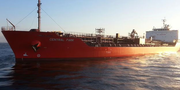 İçinde Türk mürettebat vardı! Tanker gemisi kaçırıldı