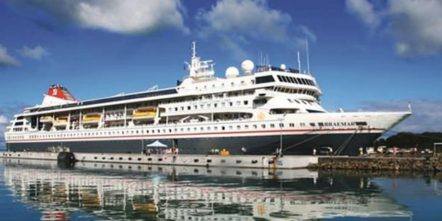 İçinde yüzlerce insan olan İngiliz gemisinin son ümidi Küba!