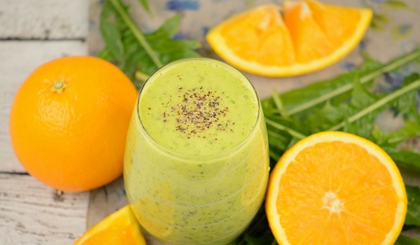 İçinizi ferahlatırken kilo vermenize de yardım edecek yeşil smoothie tarifi