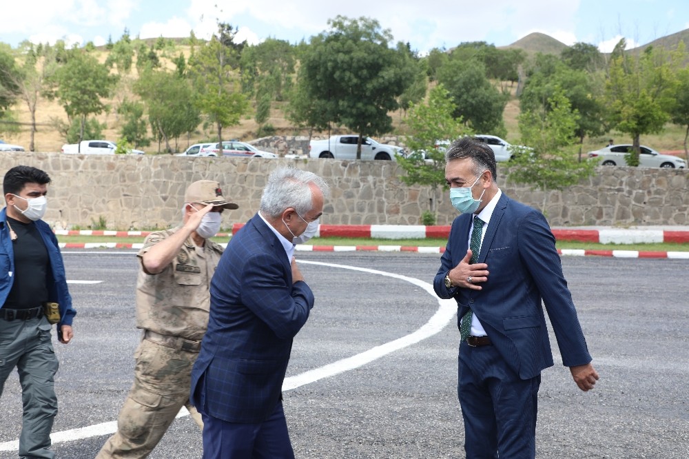İçişleri Bakan Yardımcısı ve Jandarma Genel Komutanı Bitlis’i ziyaret etti 