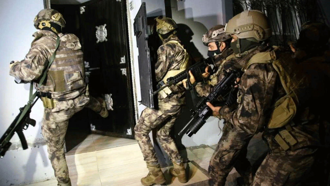 Türkiye yeni güne dev operasyonla uyandı