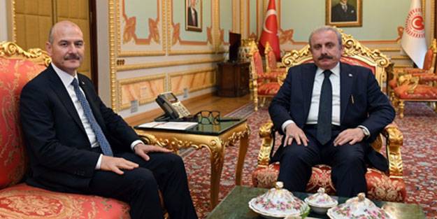 İçişleri Bakanı Süleyman Soylu 10 bin dolar alan bir siyasetçiyi açıkladı mı?