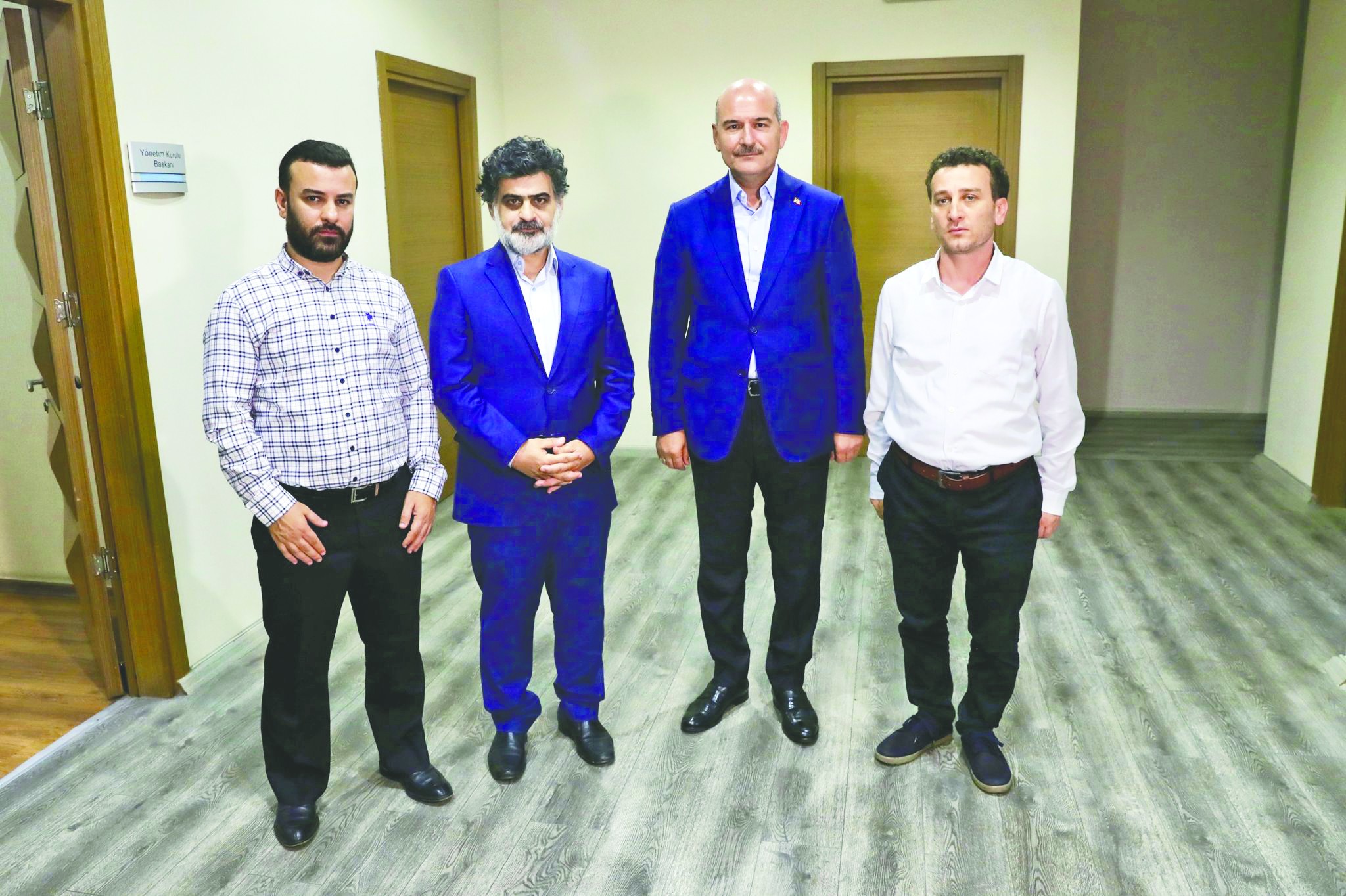  İçişleri Bakanı Süleyman Soylu’dan Akit’e taziye ziyareti! Mustafa Karahasanoğlu sessiz çoğunluğun sesiydi