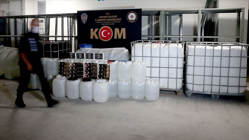 İçişleri Bakanlığı: Bu yıl 11 milyon 20 bin 819 litre ile 220 bin 911 şişe sahte/kaçak içki ele geçirildi