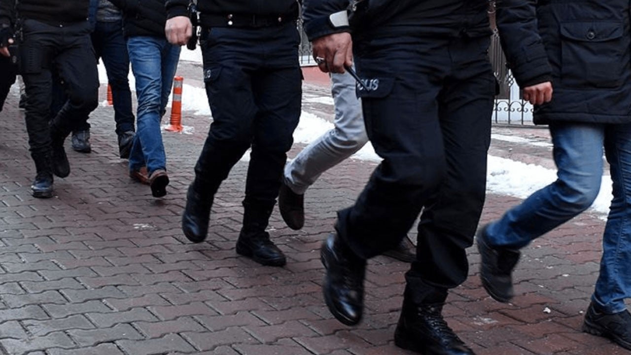 İçişleri Bakanlığı göz açtırmıyor! 11 ilde 15 ayrı organize suç örgütüne dev operasyon