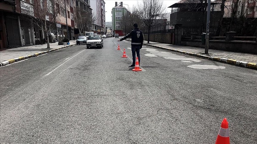 İçişleri Bakanlığı valiliklere 'Kademeli Normalleşme Tedbirleri' konulu genelge gönderdi