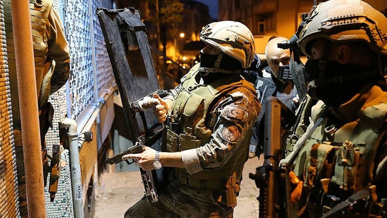 İçişleri Bakanlığı zehir tacirlerine göz açtırmıyor! 71 ilde operasyon! 373 tutuklu