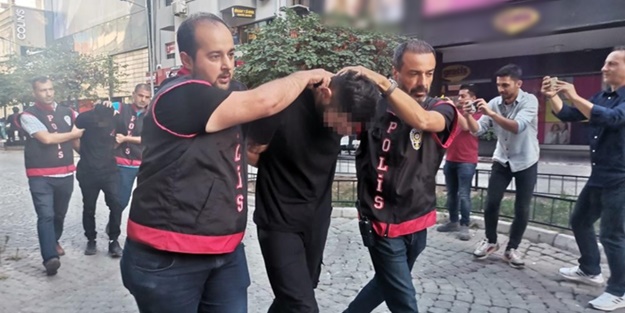 İçki masasında Kur'an'ı Kerim yakan ahlaksızlar için karar verildi!