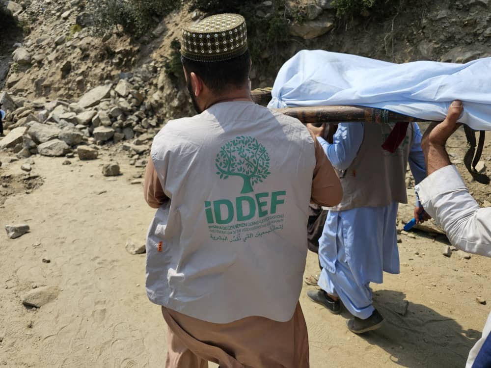 İDDEF, Afganistan’daki Depremin Yaralarını Sarıyor