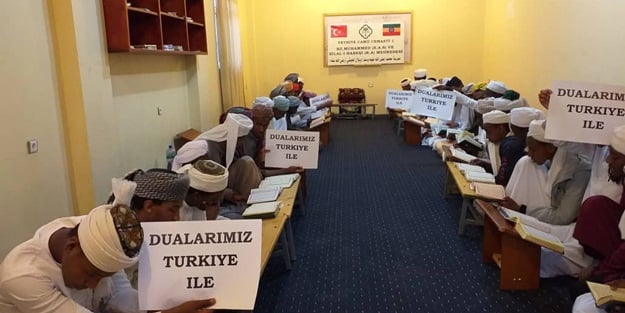 İDDEF Medreselerinden Mehmetçik'e dua