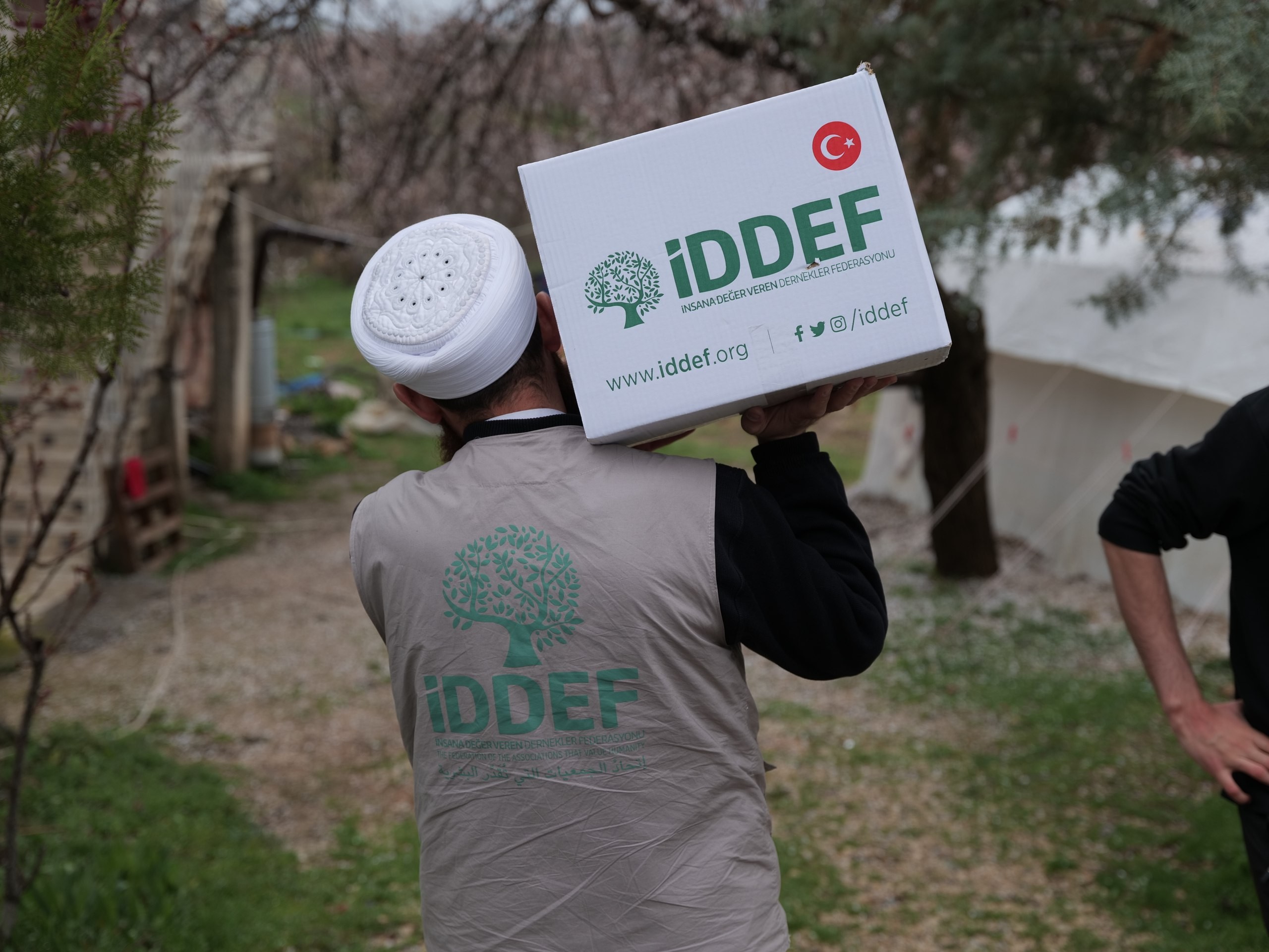 İDDEF, Ramazan’da da Yaraları Sarıyor