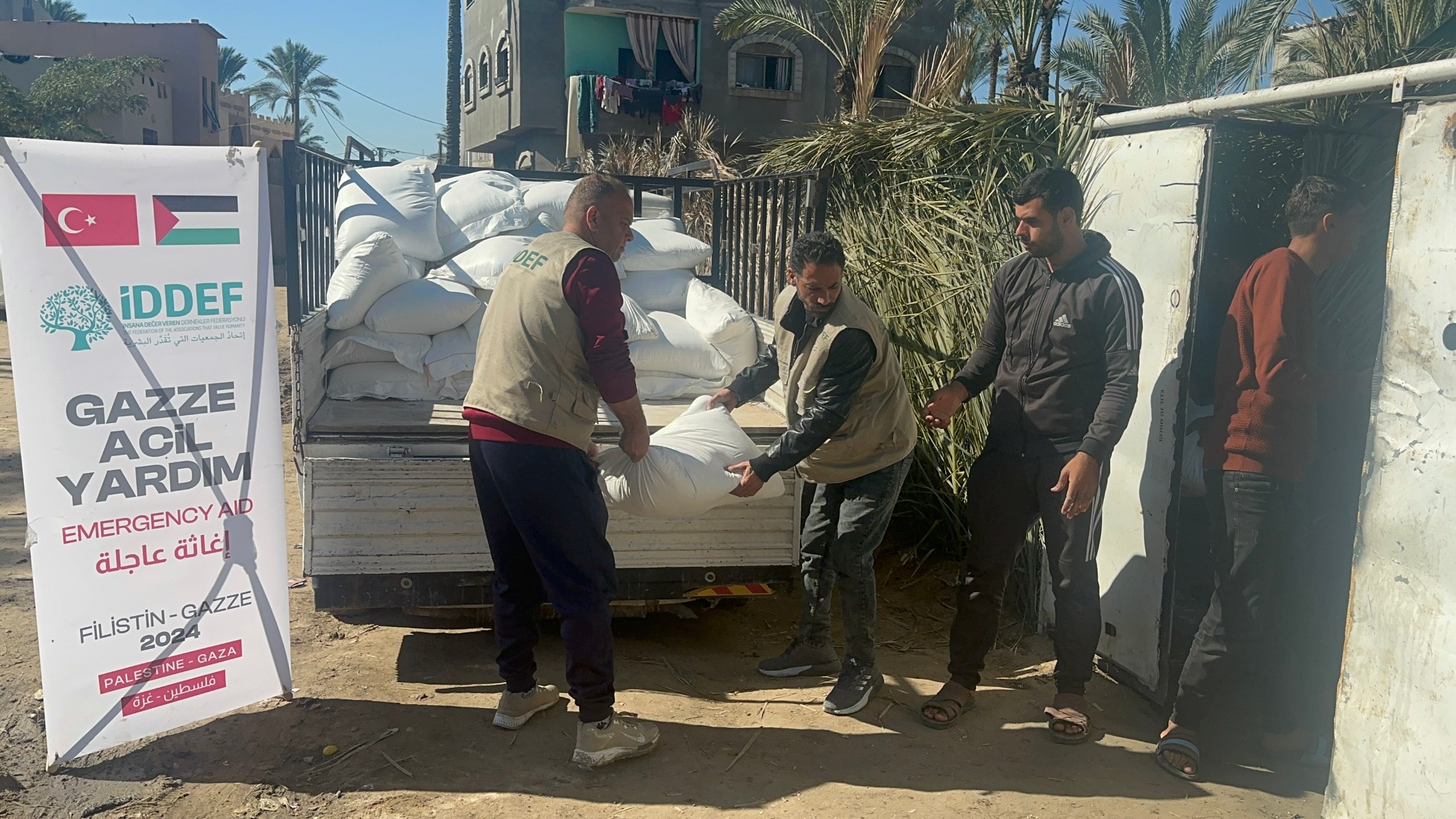 İDDEF’in Gazze’ye Yardımları Aralıksız Devam Ediyor