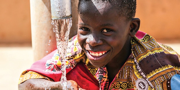 İDDEF'ten Asya ve Afrika'ya 'Yaşam suyu'