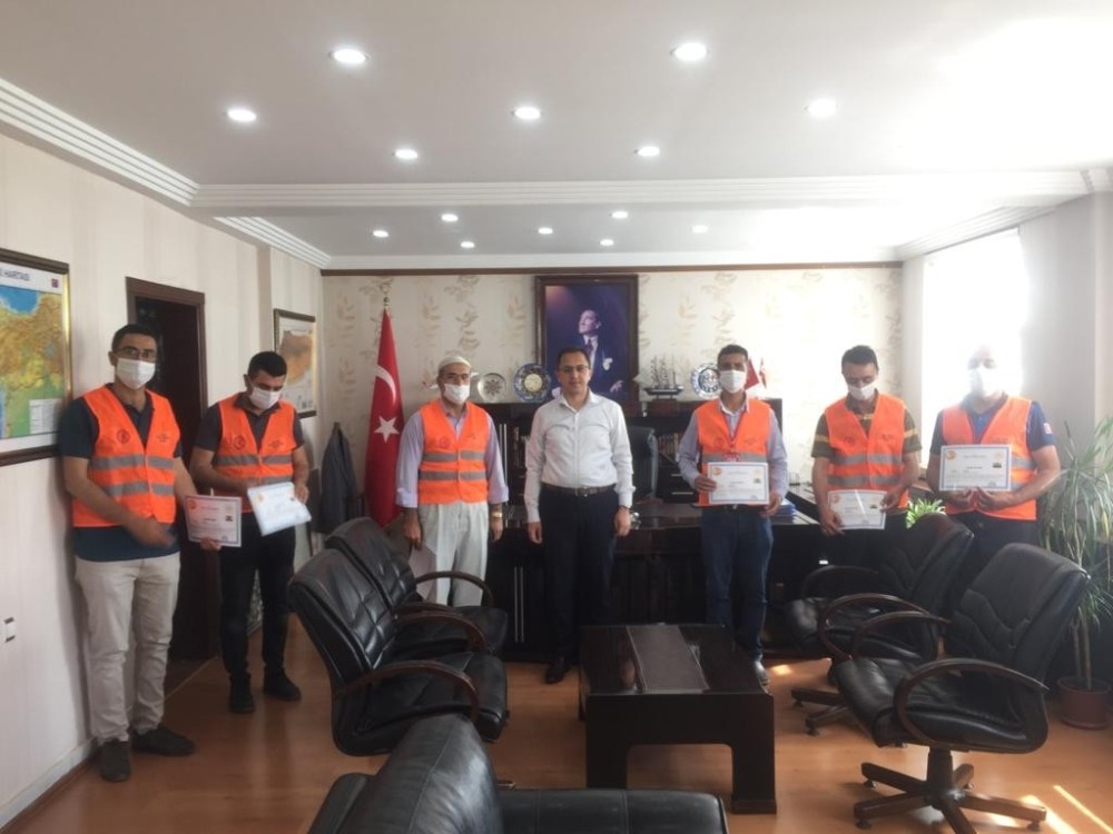 İdil Kaymakamı Sağ’dan Vefa Sosyal Destek Grubu ekibine teşekkür belgesi 
