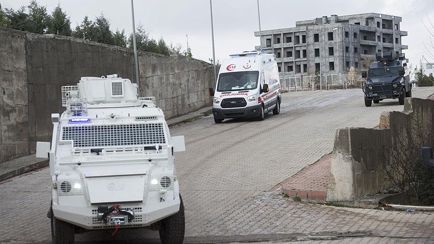 İdil'de yaşlı çifte polisten 'yardım eli'