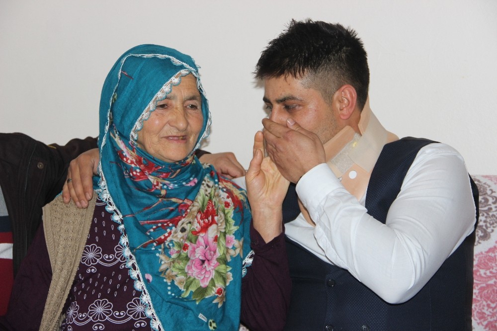 İdlib Gazisi Uzman Onbaşı Kaplan ailesine kavuştu 
