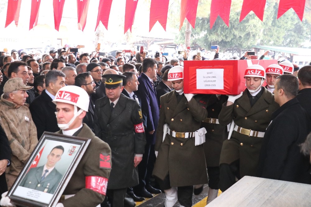 İdlib şehidi dualarla uğurlandı 
