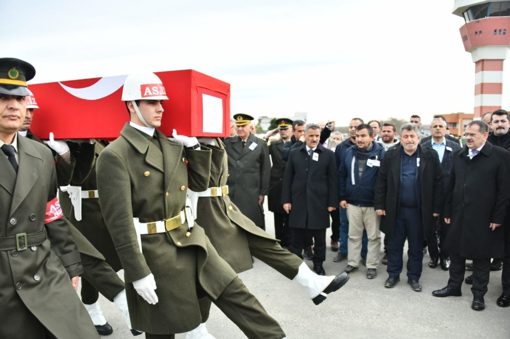 İdlib şehidi memleketi Samsun’da gözyaşlarıyla karşılandı 