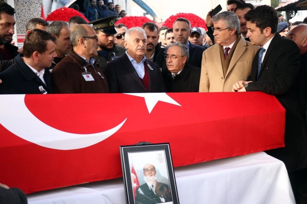 İdlib şehidi Uzman Çavuş Halil Demir son yolculuğa uğurlandı 