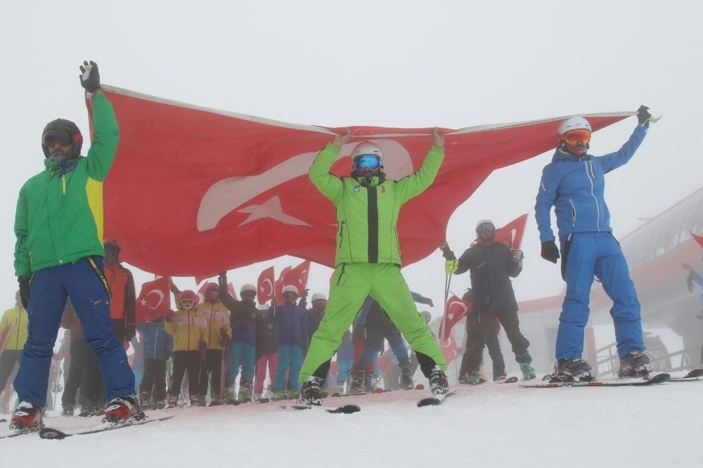 İdlib şehitleri Erciyes’te anıldı 