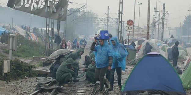 'Burada yavaş yavaş ölüyoruz!'