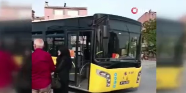 İETT aracı yine arıza yaptı! Vatandaşlar mağdur oldu