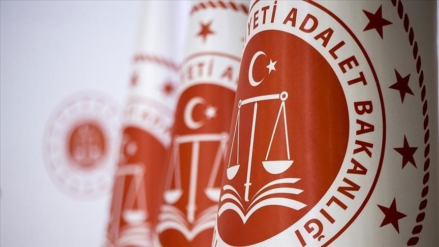 İfadeleri alınmak üzere yakalama emri düzenlenen 2 bin 711 kişi 'taahhütle' serbest kaldı