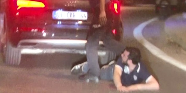 İflah olmaz sürücü! Bir değil iki değil tam...