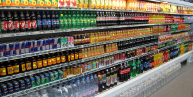 'İflas etsek de İsrail ürünlerini satmayacağız' demişlerdi! Ünlü market kola kararını Türkiye'ye duyurdu