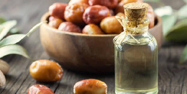 İğde yağı cildi sağlıklı görünüme kavuşturuyor