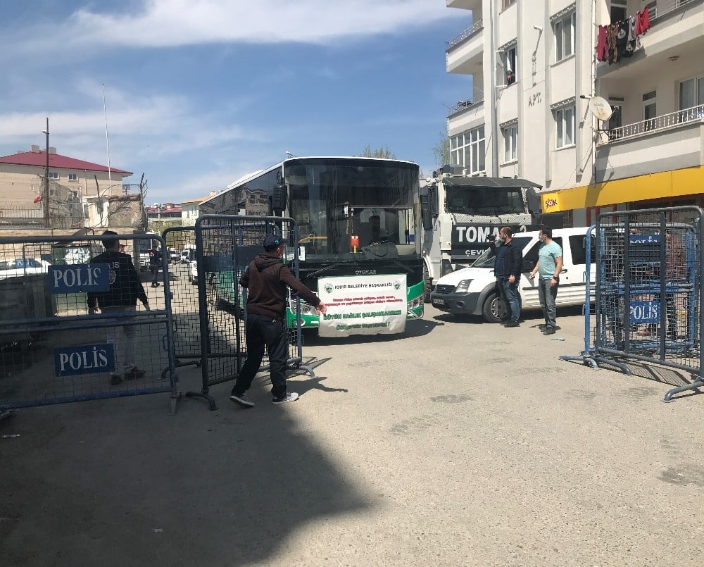 Iğdır B Tipi Kapalı Ceza İnfaz Kurumunda tahliyeler başladı 