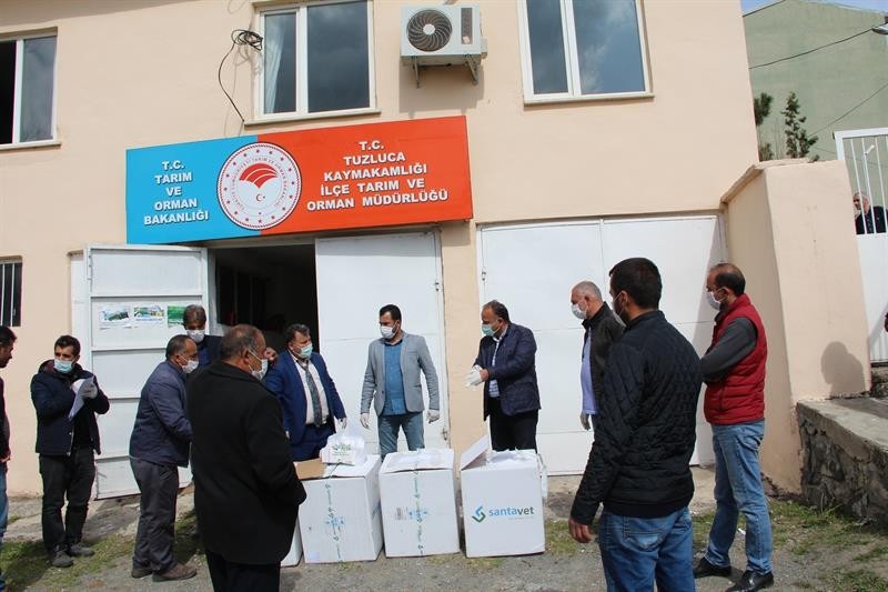 Iğdır’da Arı yetiştiricilerine ilaç desteği sağlandı 