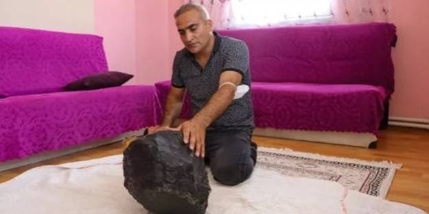 Iğdır'da bir vatandaş göktaşı olduğuna inandığı taşı kendi adına tescillettirdi