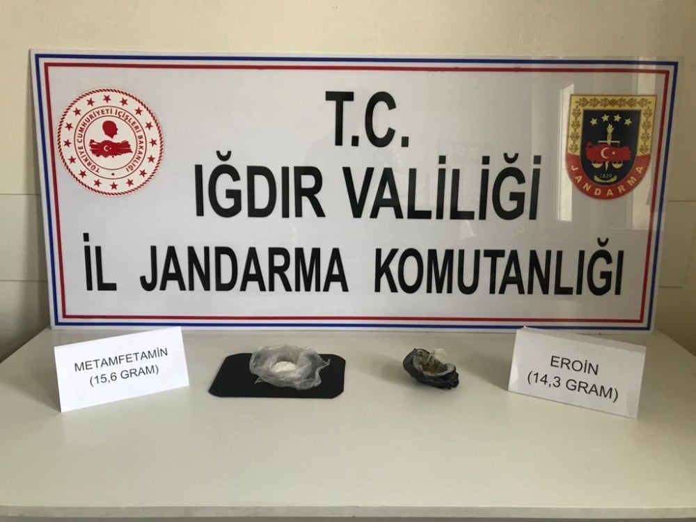 Iğdır’da Eroin ile Metamfetamin türü uyuşturucu madde ele geçirildi 