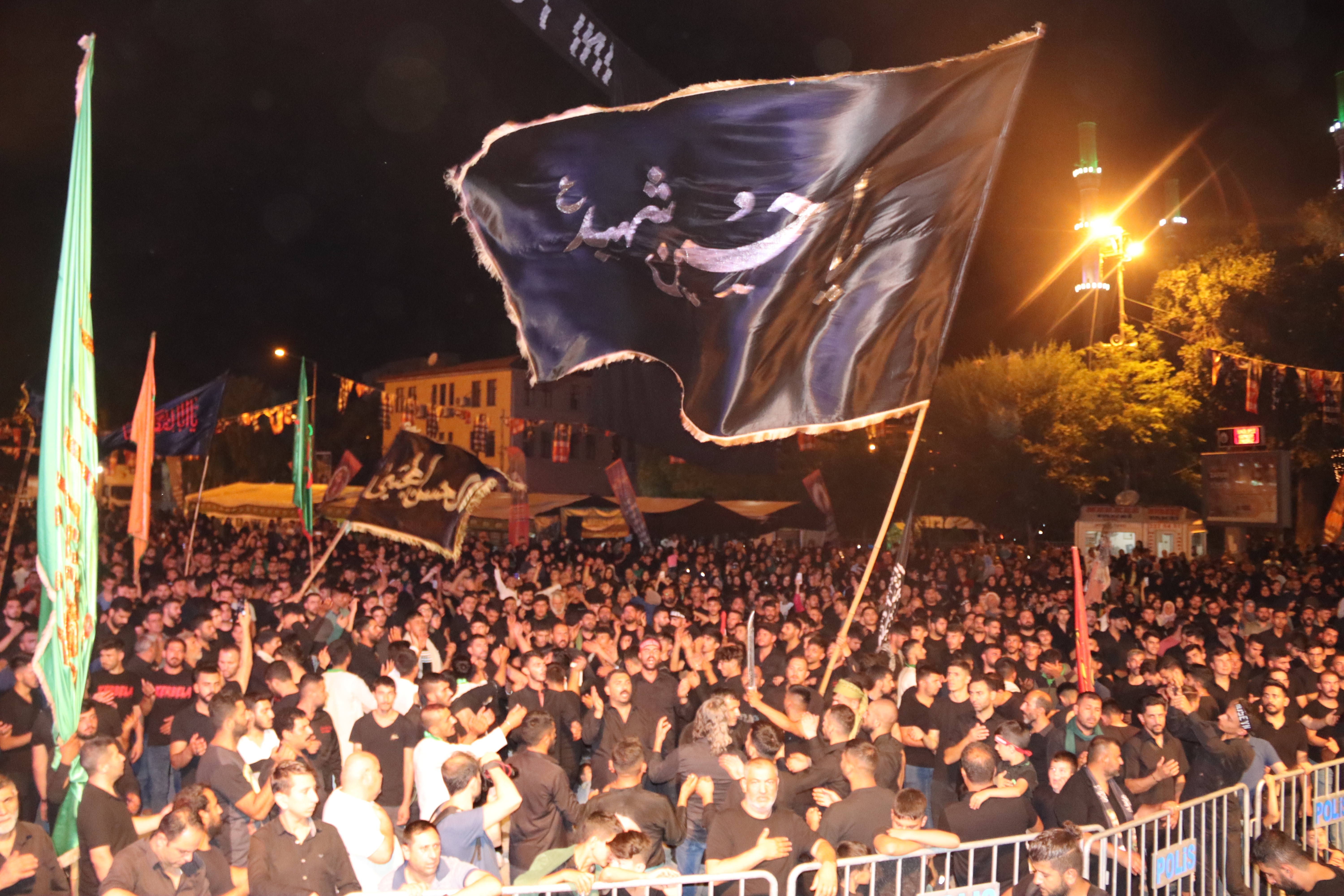 Iğdır'da Tasua Gecesi merasimi düzenlendi