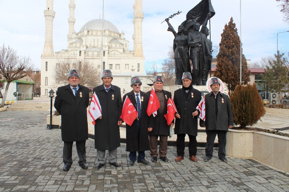 Iğdırlı gazilerden ırkçı Yunan milletvekili Lagos’a tepki 