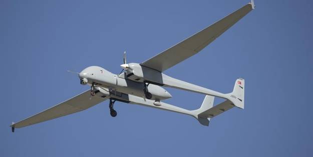 İHA, dağda kaybolan turist için havalandı