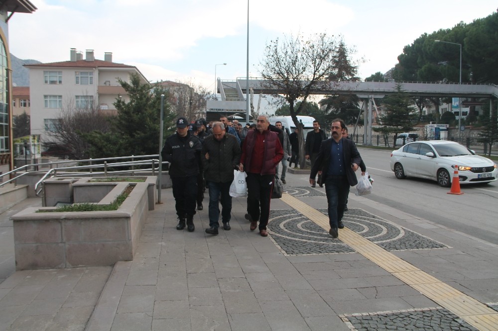 İhaleye fesat karıştırma operasyonu zanlısı 18 kişiye adli kontrol 