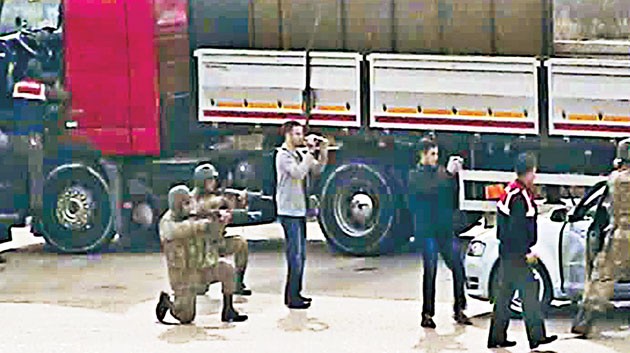 İhanet savcılarına tutuklama