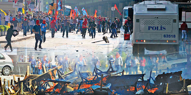 İhanet Taksim’de