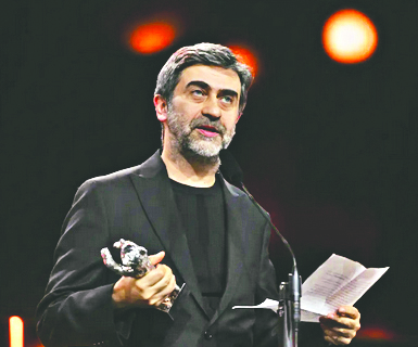 İhaneti Batı ödüllendiriyor CHP tebrik ediyor