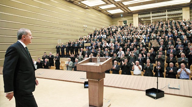 İhanetlerini not ediyoruz